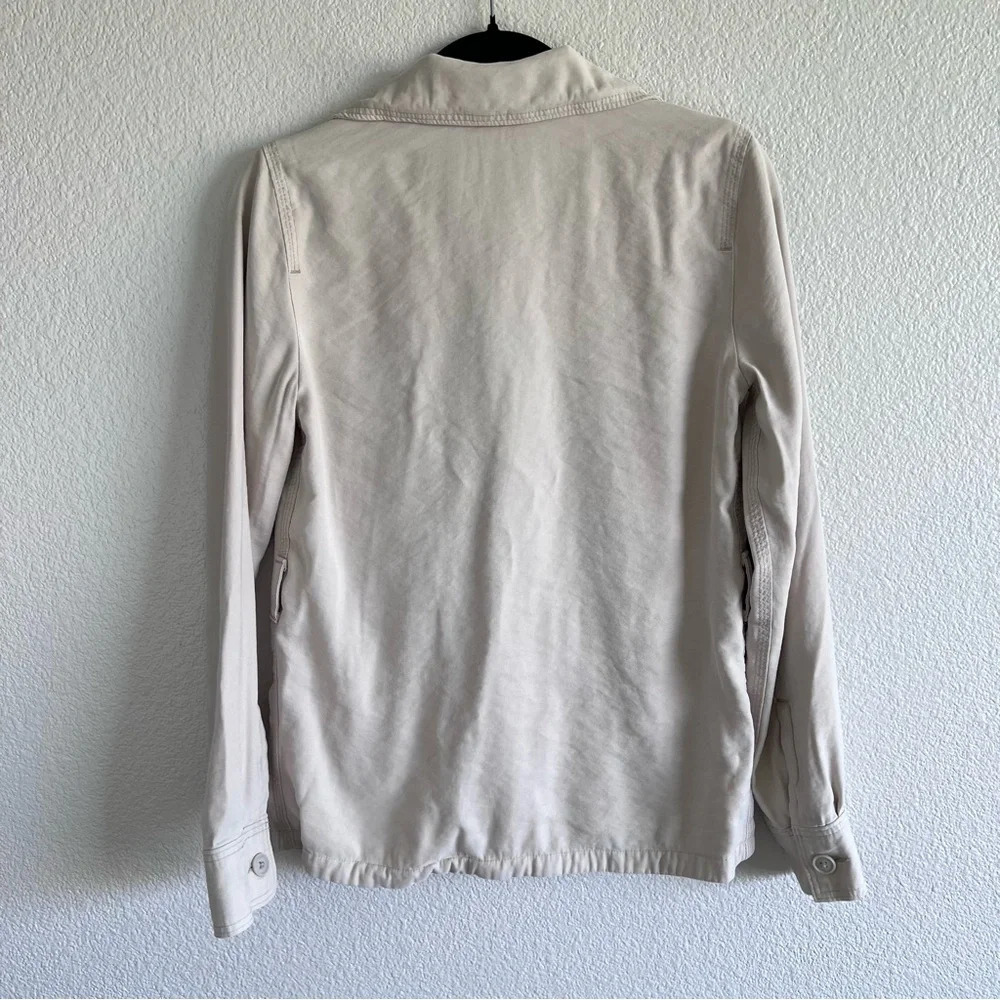 Abercrombie and Fitch Women’s Lightweight Utility Jacket - Picture 6 of 11
